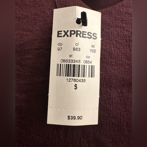 Express V-neck cami - Picture 3 of 4